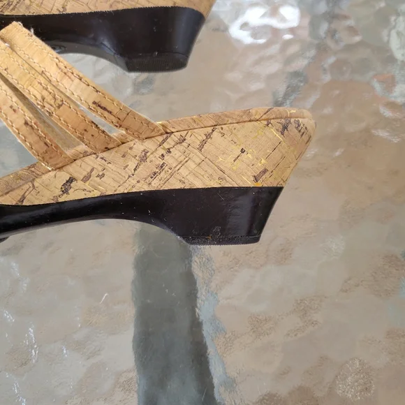 Pesaro Women's Tan Strappy Sandals Size 8.5 - Picture 4 of 5